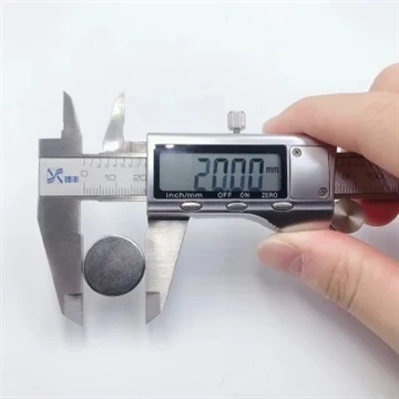 Cylindrical grinding process for magnets