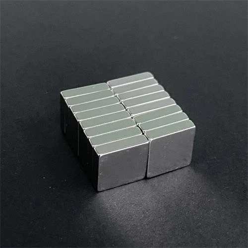 10x10x2.5mm Magnetic Texiles Magnet