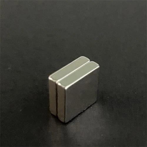 10x10x2.5mm Magnetic Texiles Magnet