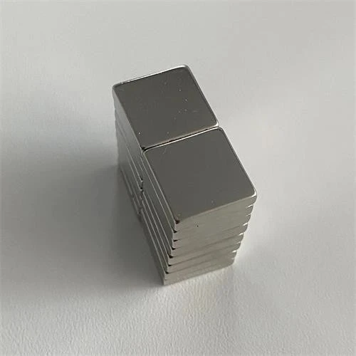 F12.7*12.7*3mm N35 Neodymium Block Permanent Magnets