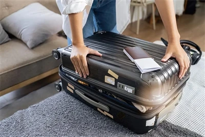 Can I take magnetic hooks in my carry-on?