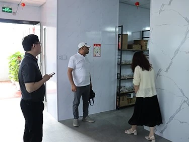 Customers visit qianci magnet Customers visit qianci magnet