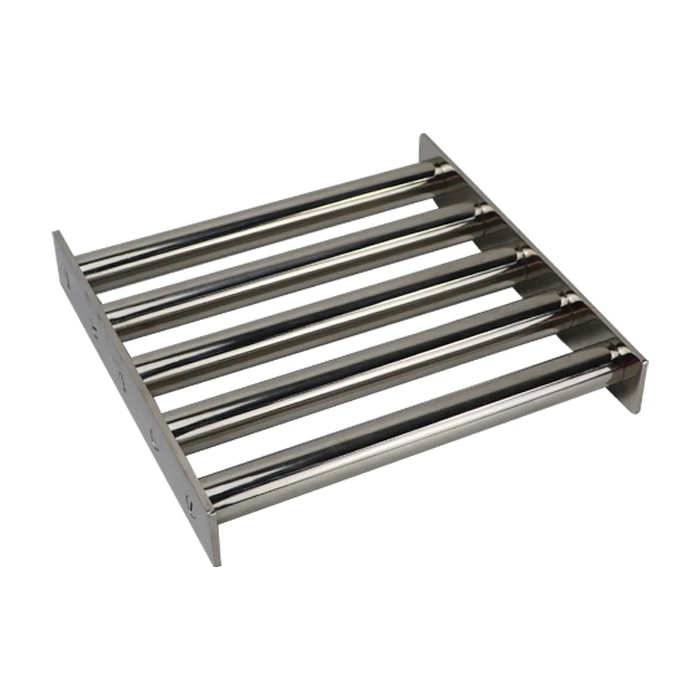 Square magnetic grid with 5 circular magnetic tubes Square magnetic grid with 5 circular magnetic tubes